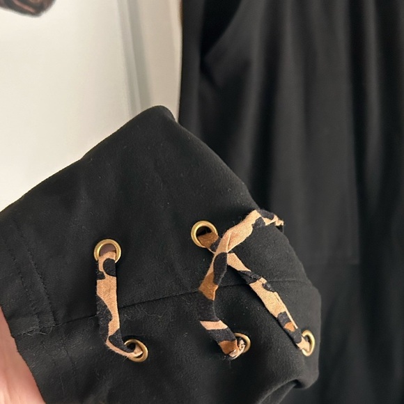 Kittenish Jessie James Decker soft black drawstring cheetah lace sweatpants - Picture 4 of 6